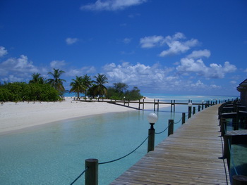 Maldives, Lhaviyani Atoll, Kuredu Island Resort